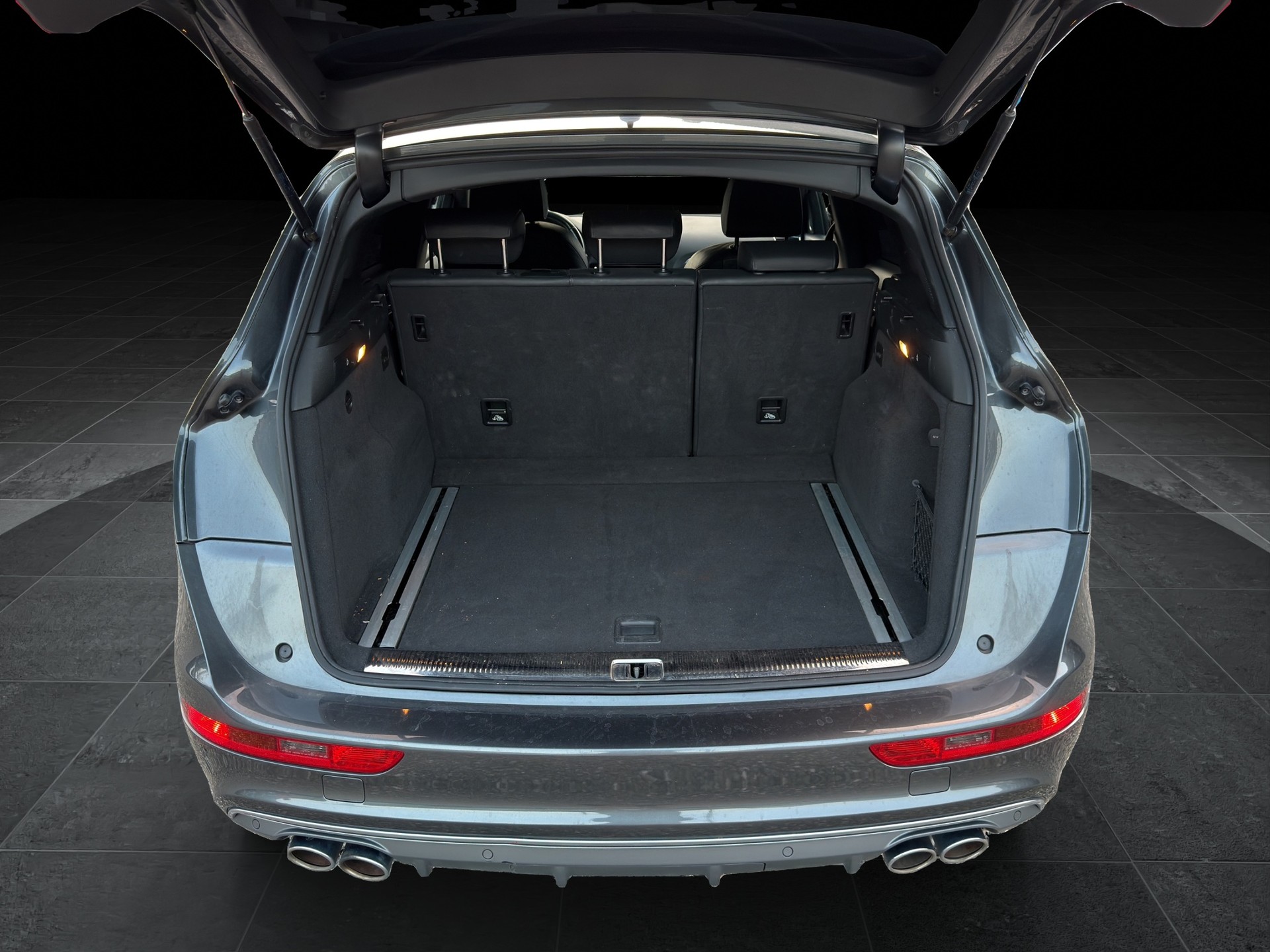 AUDI SQ5 3.0 TDI quattro tiptronic-image-9