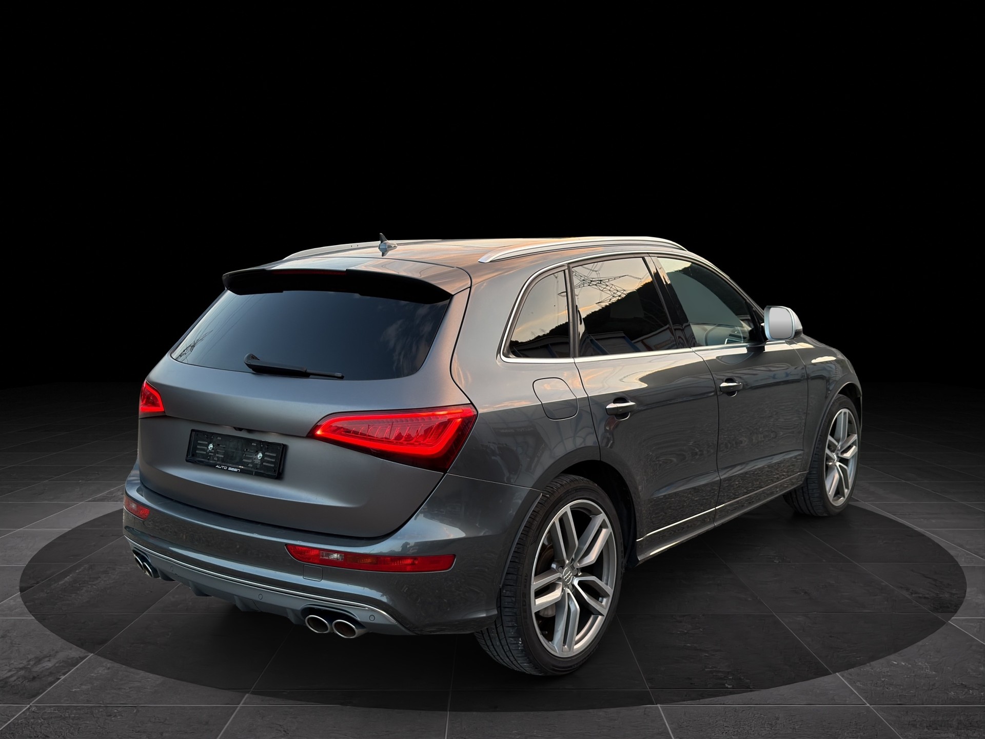 AUDI SQ5 3.0 TDI quattro tiptronic-showroom-element-1