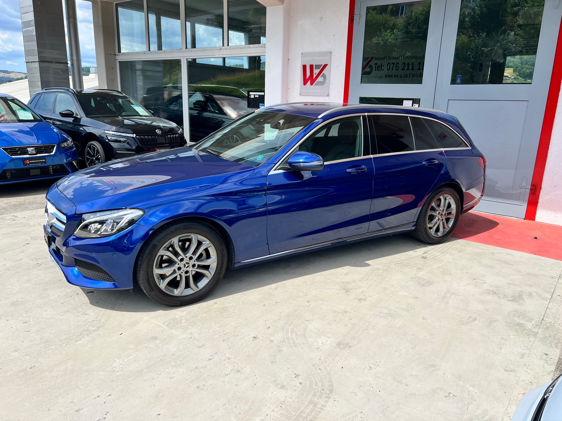 MERCEDES-BENZ C 180 9G-Tronic Avangarde-showroom-element-3