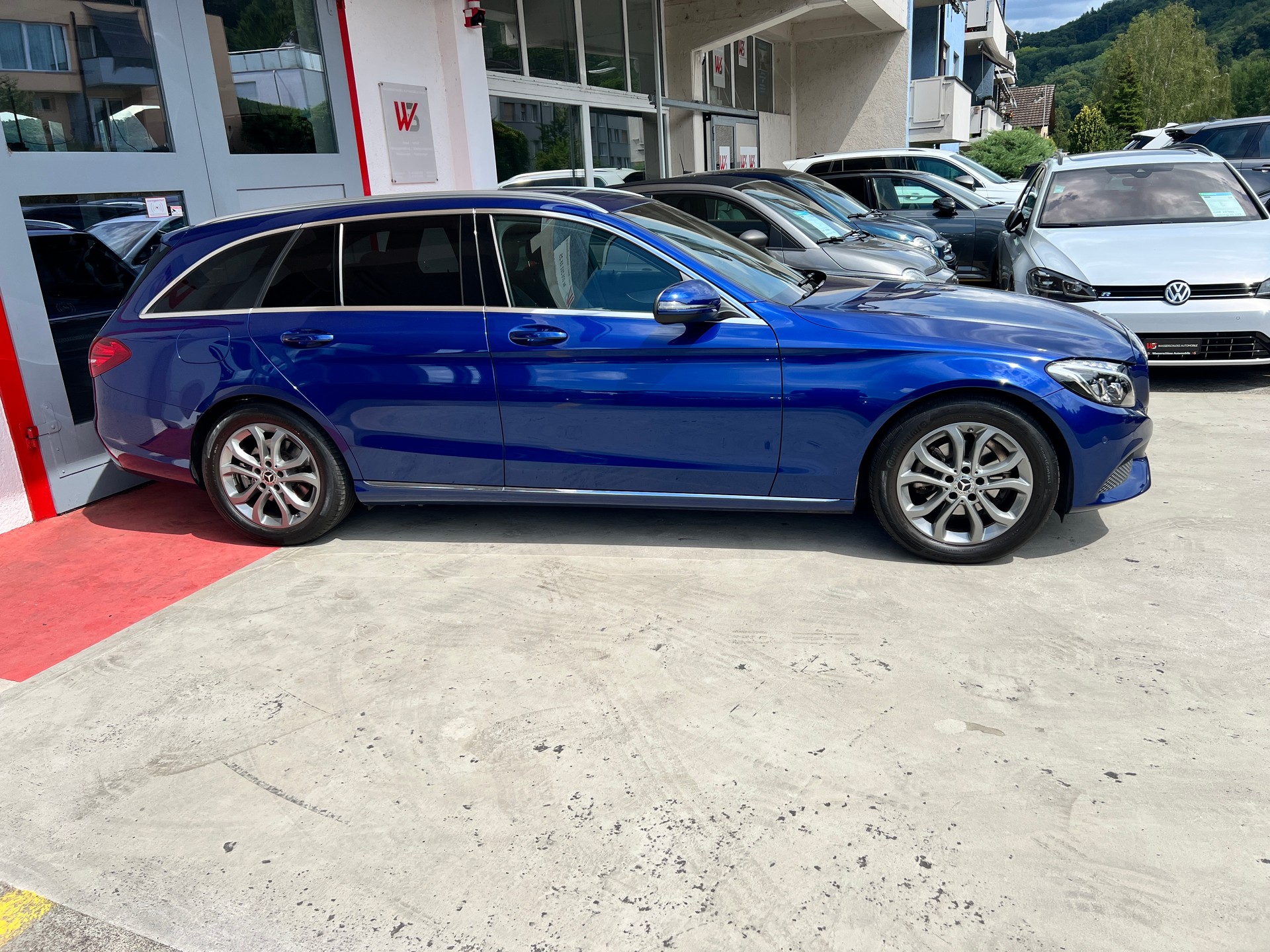 MERCEDES-BENZ C 180 9G-Tronic Avangarde-showroom-element-2
