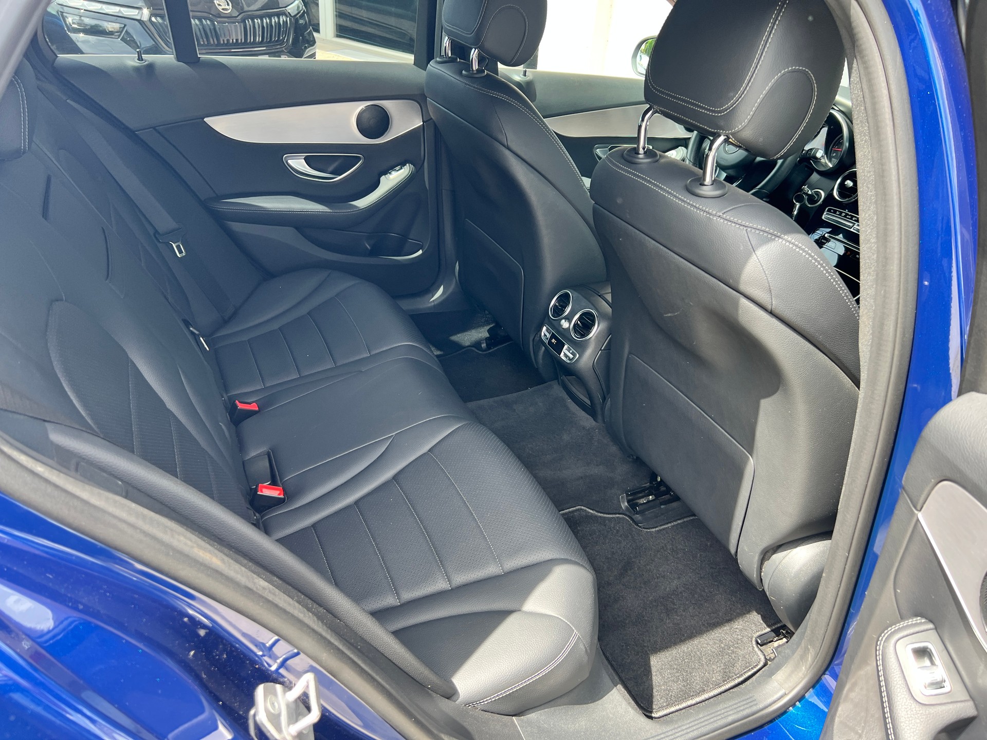 MERCEDES-BENZ C 180 9G-Tronic Avangarde-image-25