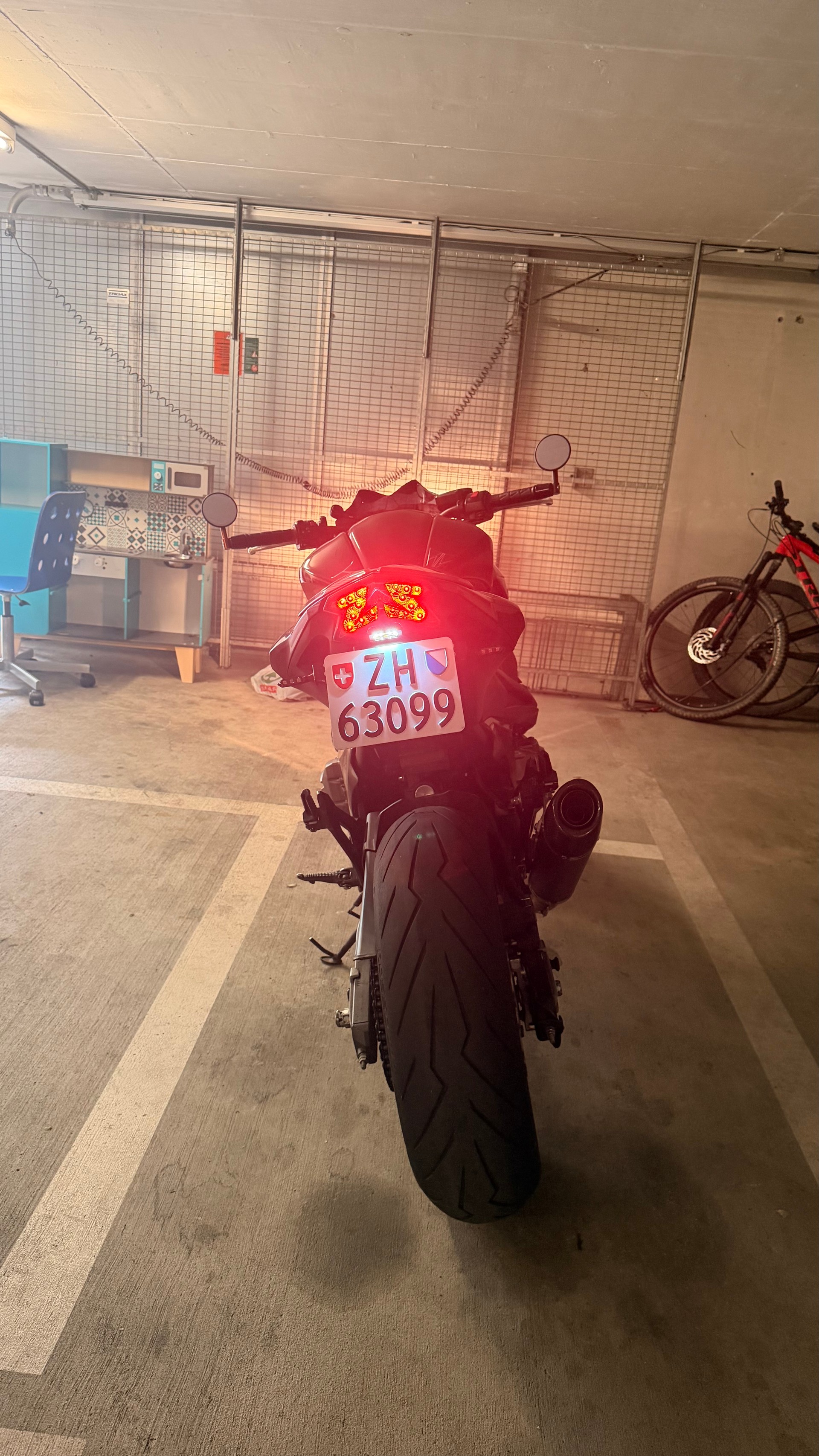 KAWASAKI Z 800 e version ABS-image-1