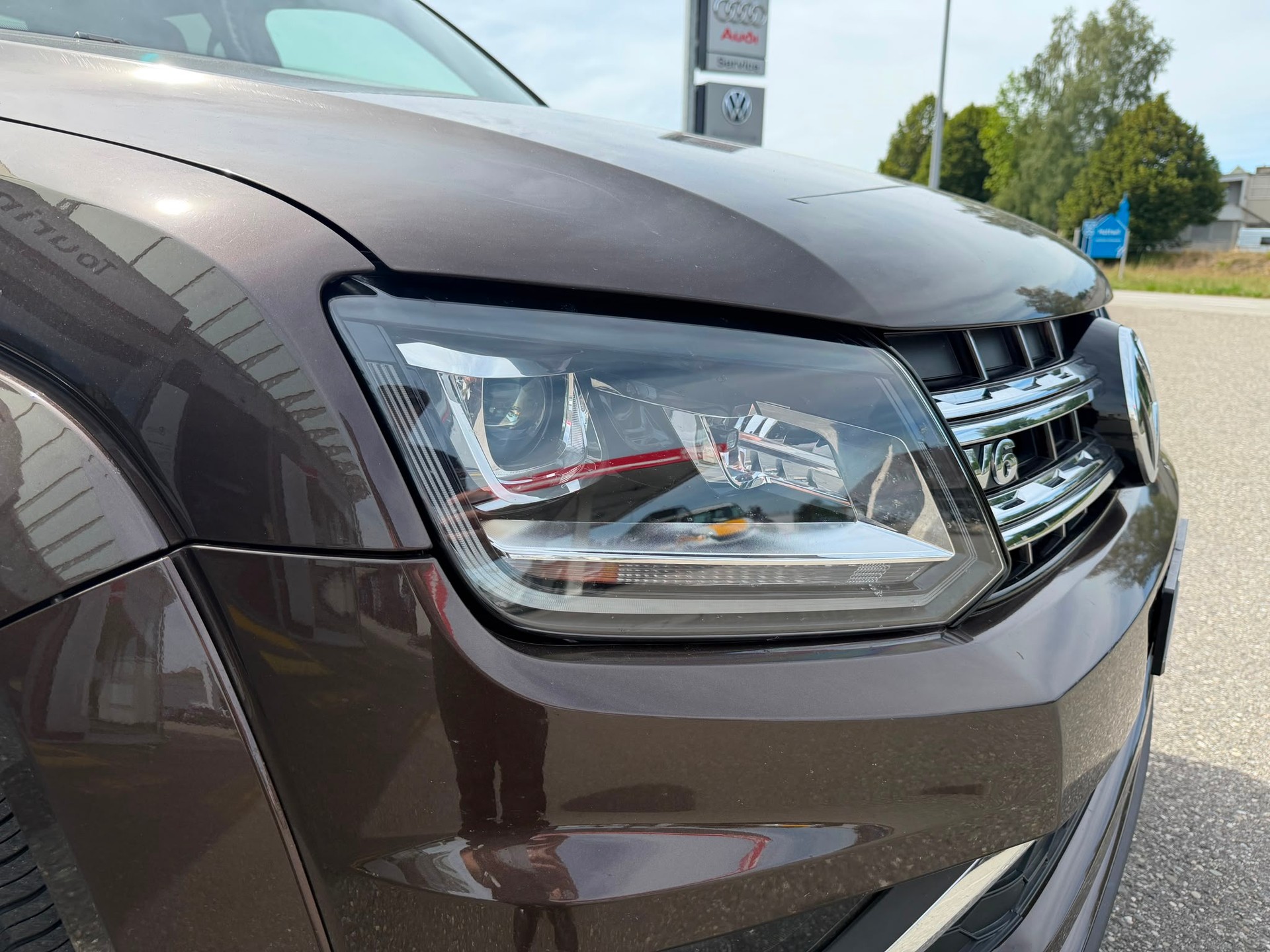 VW Amarok 3.0TDI Crossline 4Motion Automatic-image-8