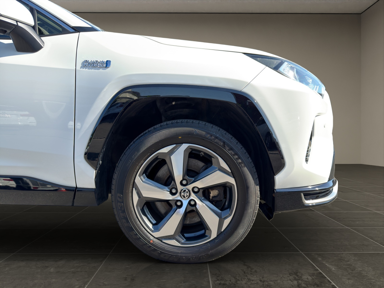 TOYOTA RAV4 2.5 Plug-In-Hybrid Premium-image-24