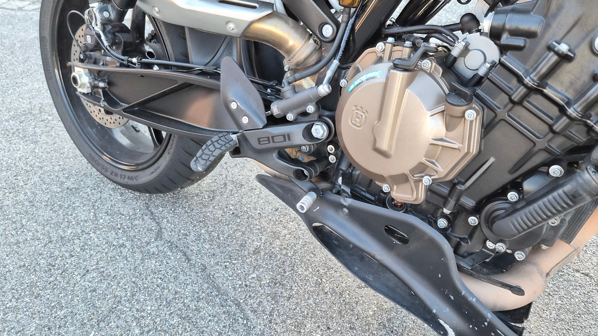 HUSQVARNA SVARTPILEN 801-image-11