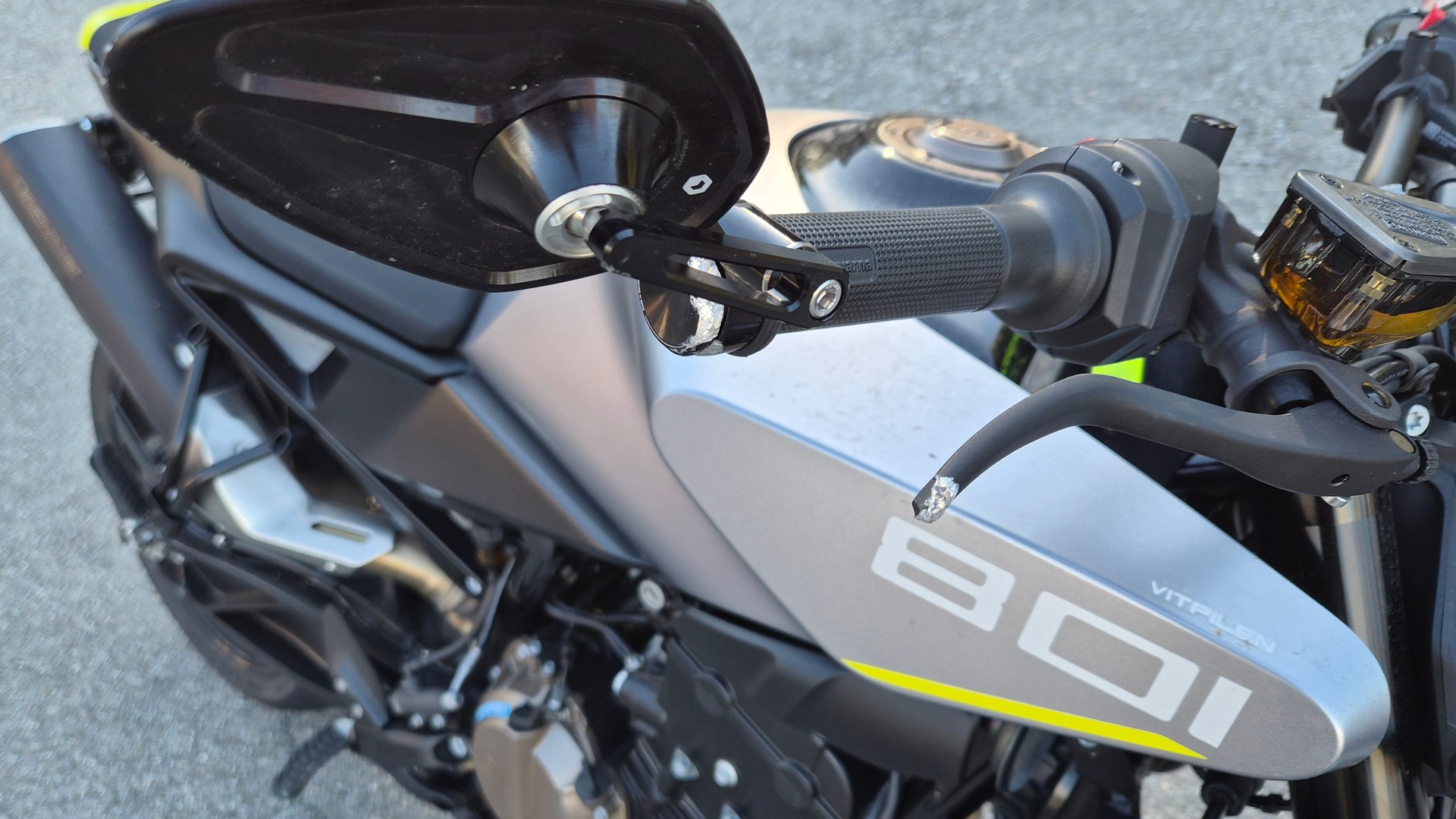 HUSQVARNA SVARTPILEN 801-image-9