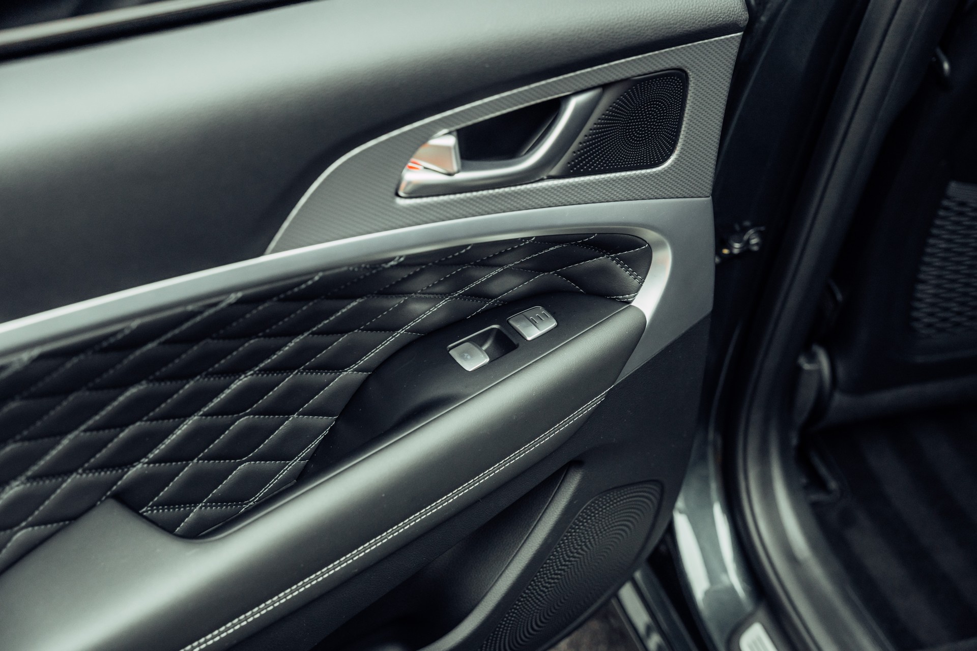 GENESIS G70 Shooting Brake 2.2 CRDI Luxus AT8 AWD Hallasan Green-image-15