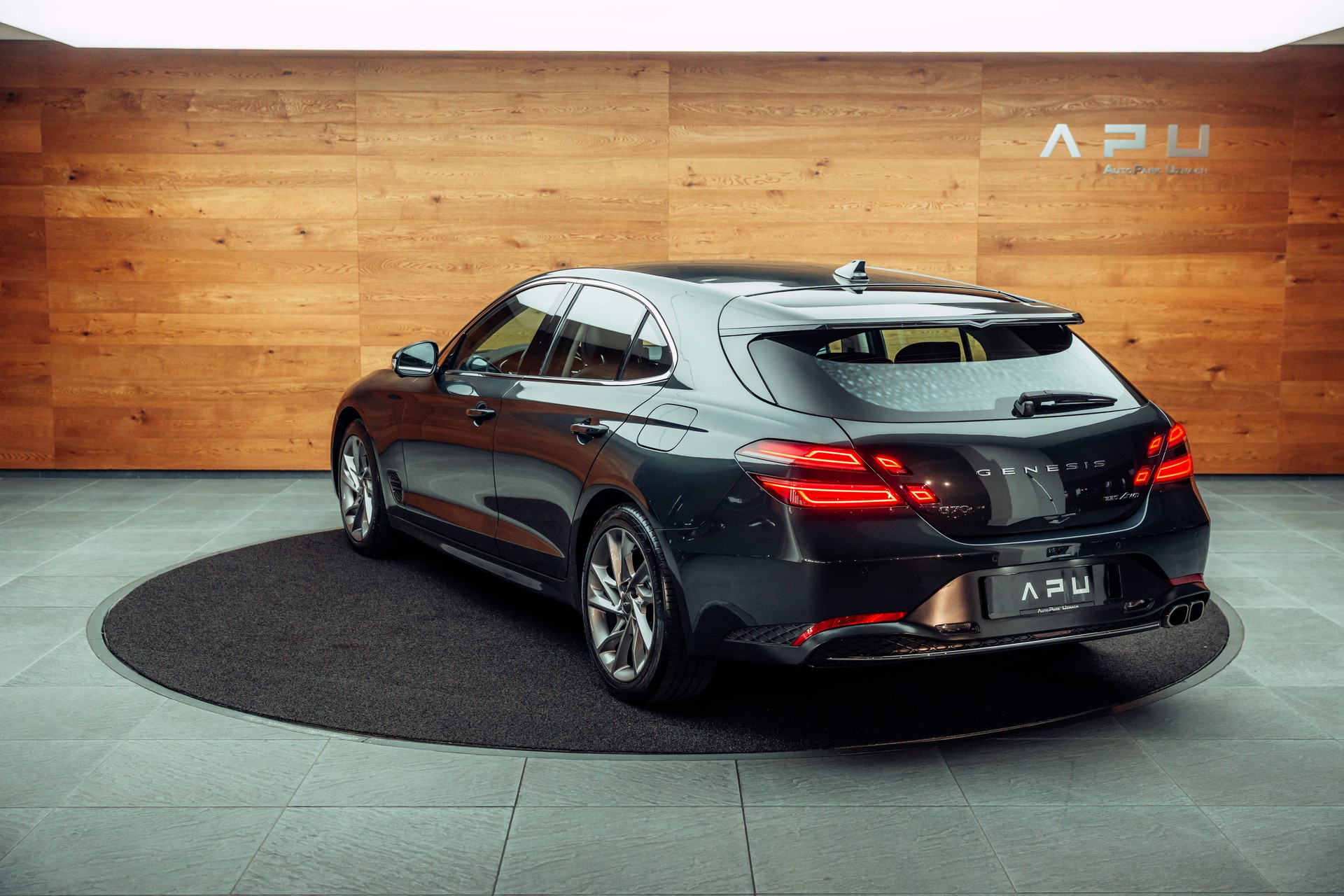 GENESIS G70 Shooting Brake 2.2 CRDI Luxus AT8 AWD Hallasan Green-showroom-element-2