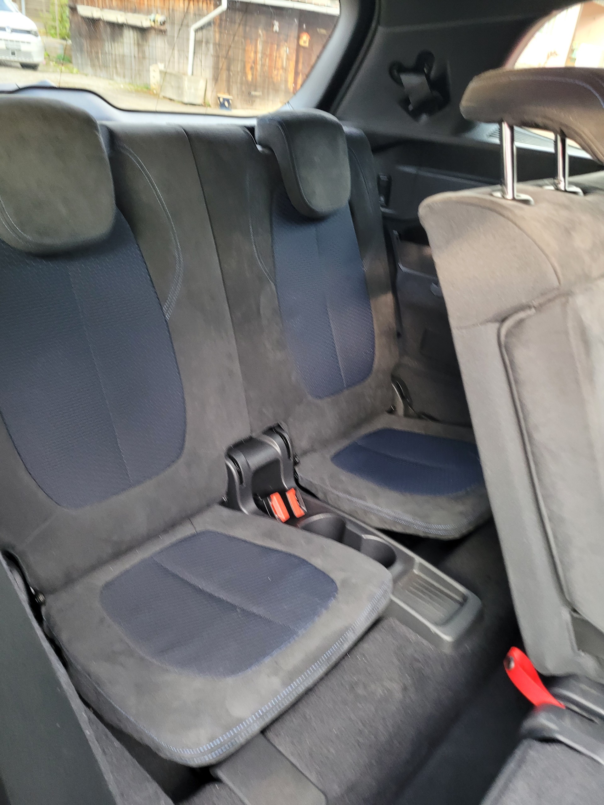 BMW 220d-image-4