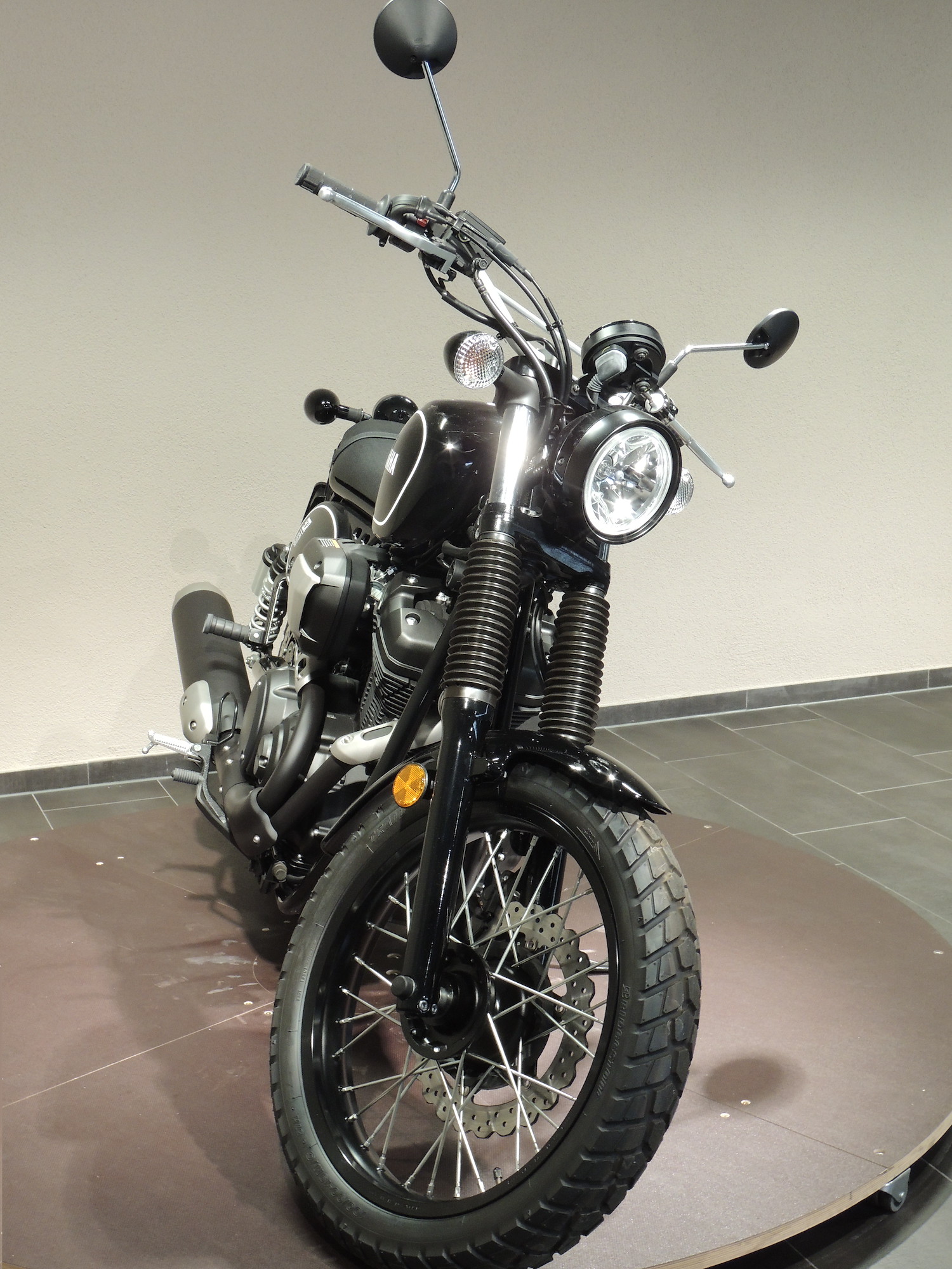 YAMAHA SCR 950-image-1