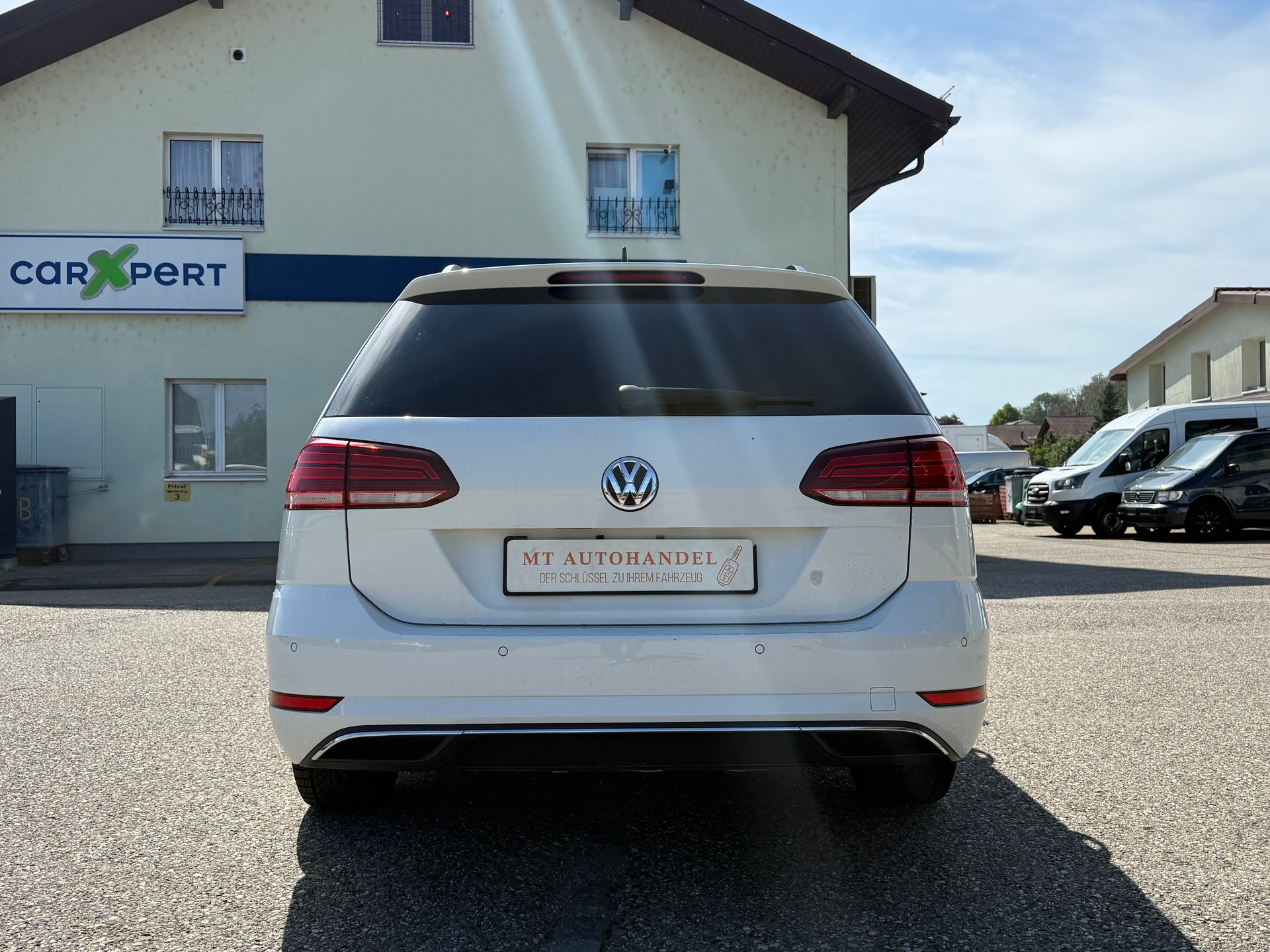 VW Golf Variant 2.0 TDI Comfortline DSG-showroom-element-3
