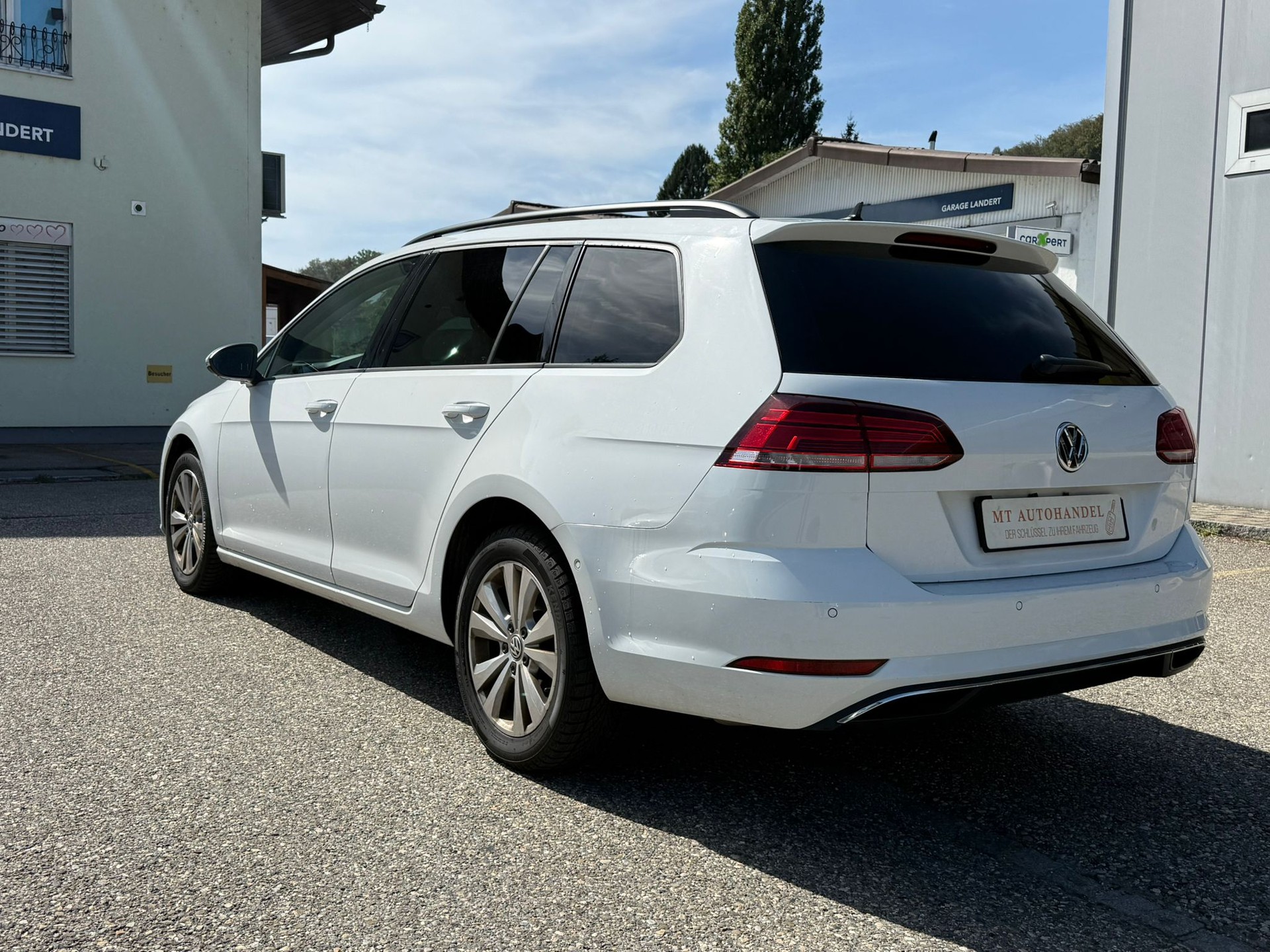 VW Golf Variant 2.0 TDI Comfortline DSG-showroom-element-1