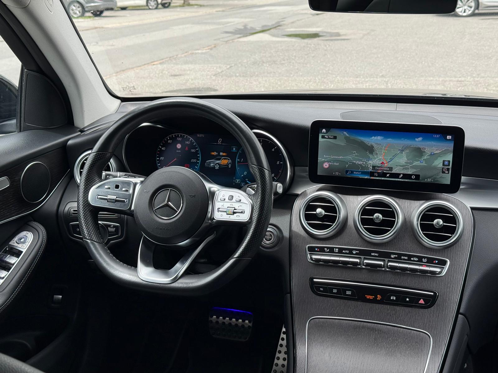 MERCEDES-BENZ GLC 220 d AMG Line 4m-image-14