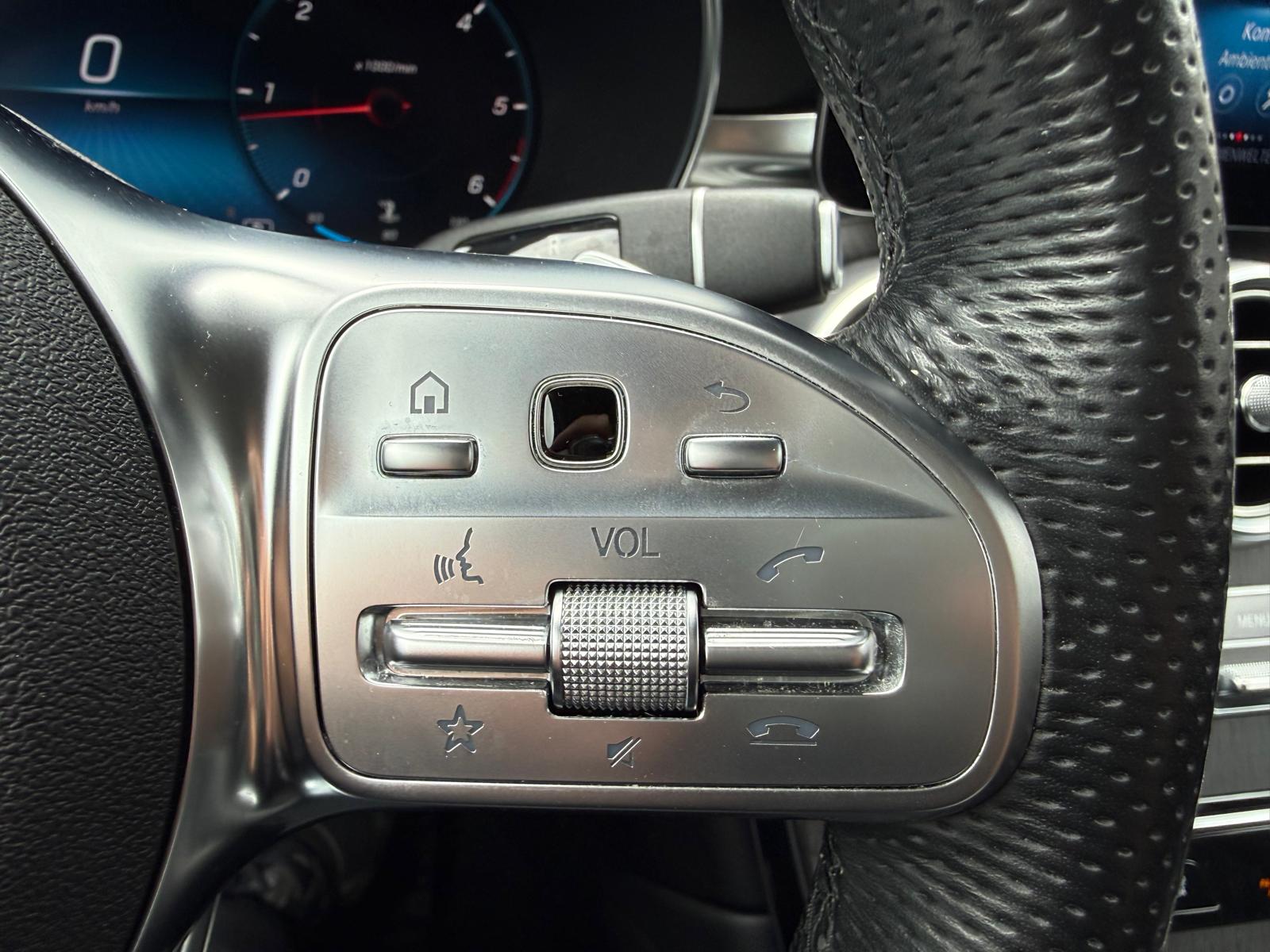 MERCEDES-BENZ GLC 220 d AMG Line 4m-image-23
