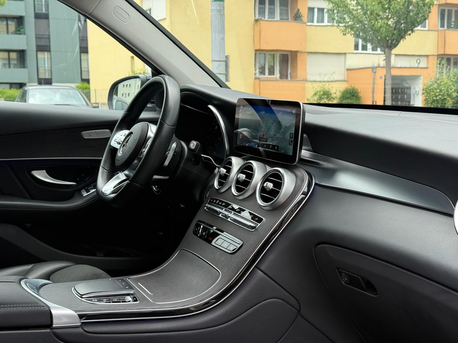 MERCEDES-BENZ GLC 220 d AMG Line 4m-image-17