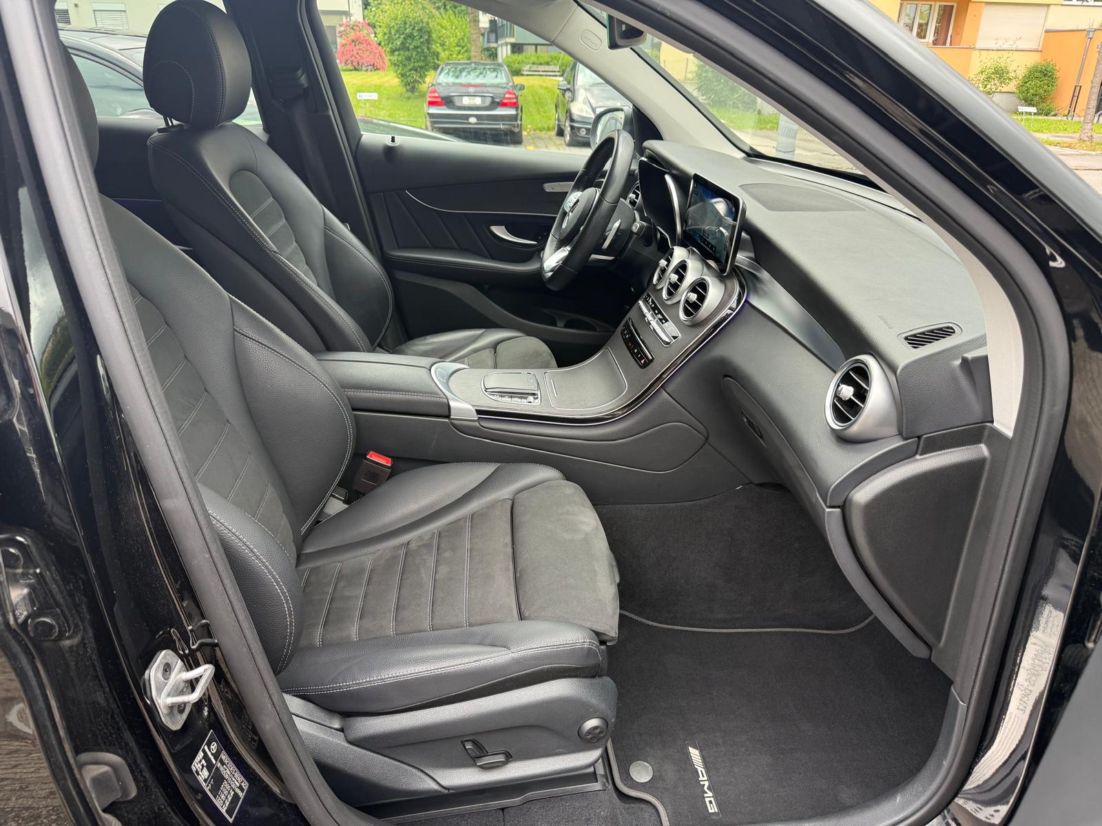MERCEDES-BENZ GLC 220 d AMG Line 4m-image-18