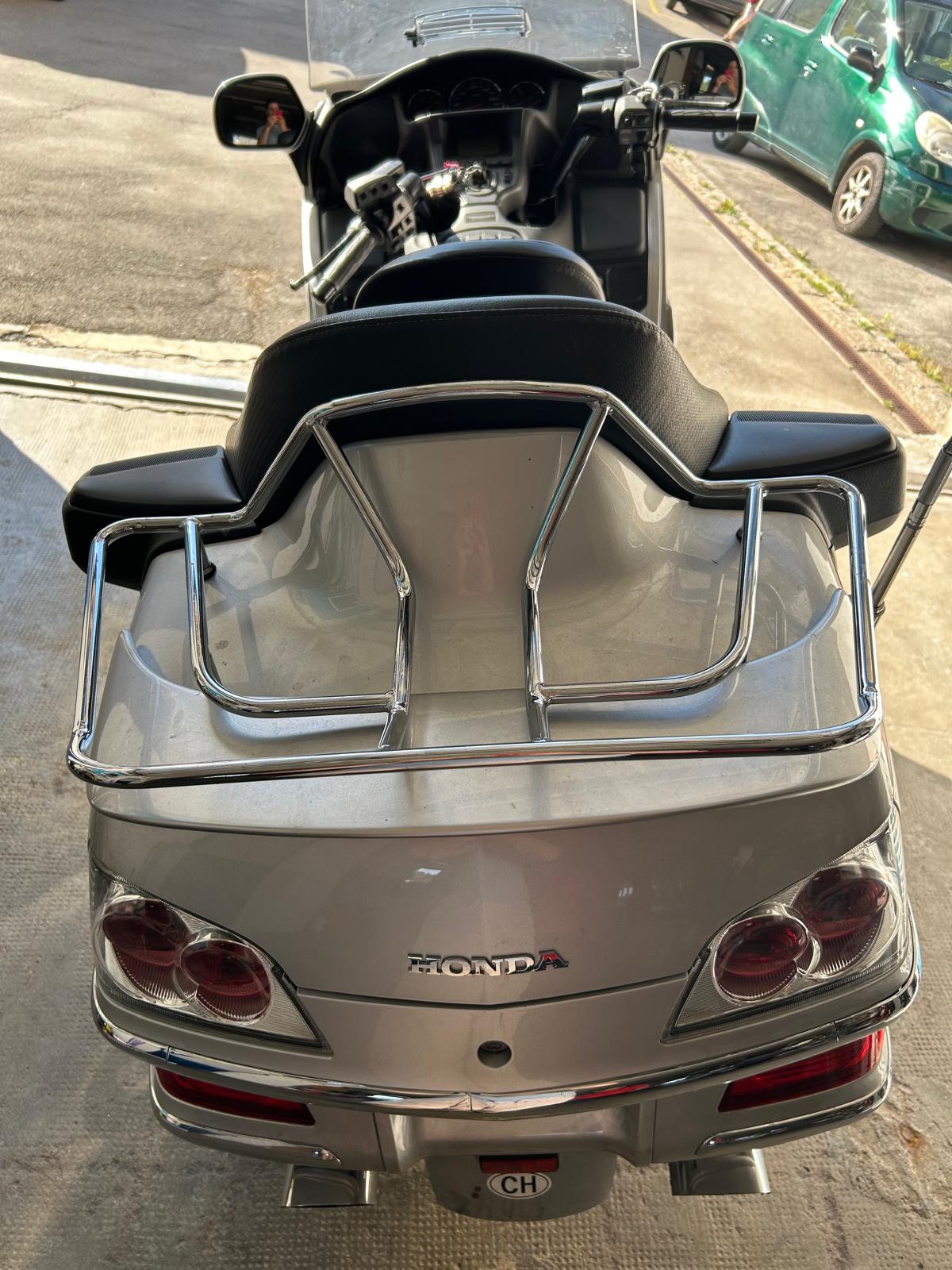HONDA GL 1800 A Goldwing-image-4
