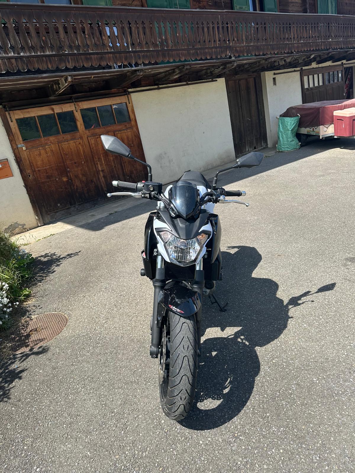 KAWASAKI Z 650 ABS-image-2