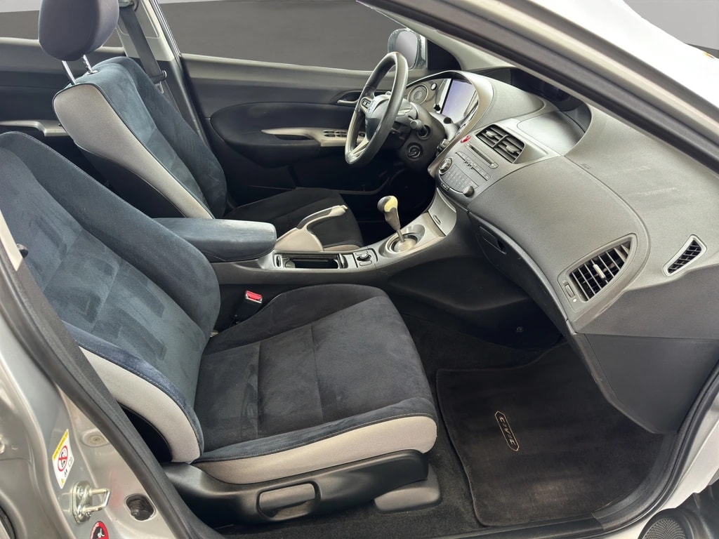 HONDA Civic 1.4i Comfort-image-9