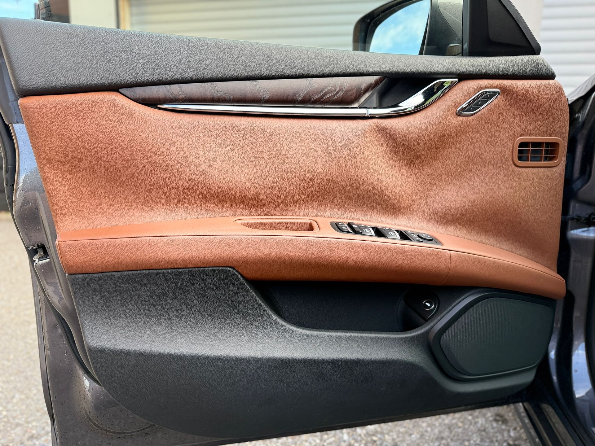 MASERATI QUATTROPORTE-image-7