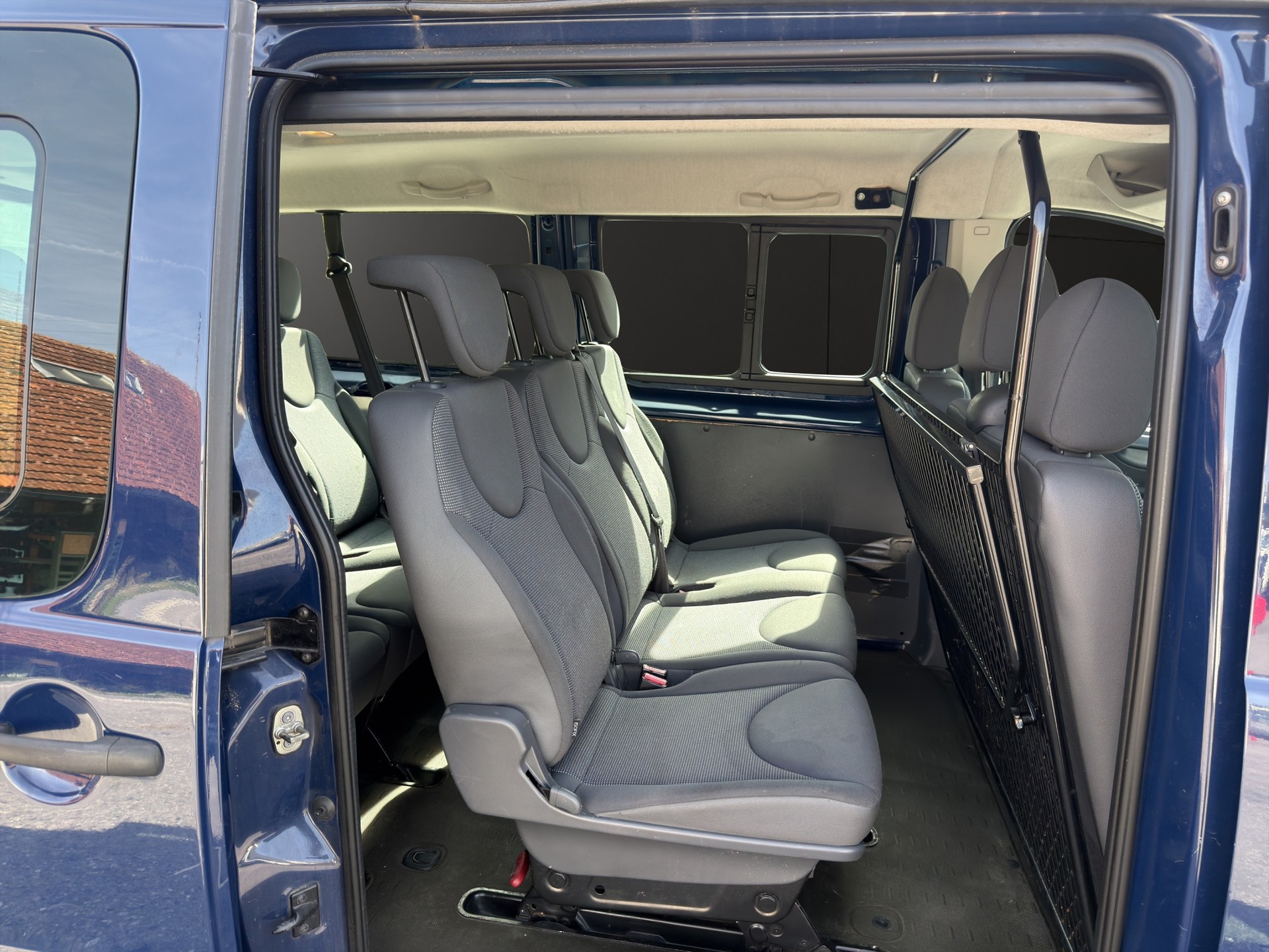CITROEN Jumpy 2.0 HDi L2H1 Attraction-image-12