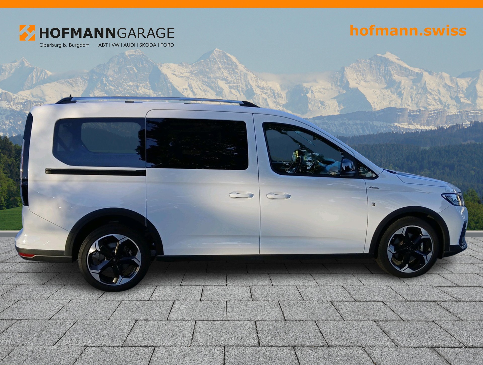 FORD Grand Tourneo Connect 2.0 EcoBlue Titanium Automat-image-5