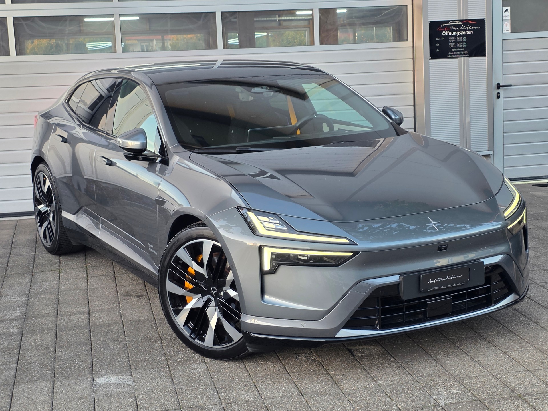 POLESTAR Polestar 4 Long Range Dual 100kWh // GRATIS SERVICE -PERFORMANCE PAKET -PILOT PAKET -PLUS PAKET - GARANTIE BIS 03.2033 **-showroom-element-1