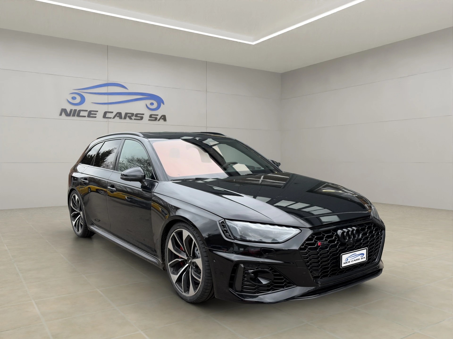 AUDI RS4 Avant quattro tiptronic-showroom-element-3