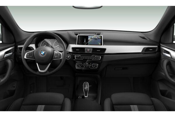 BMW X1 18d xDrive F48 (CH)-showroom-element-3