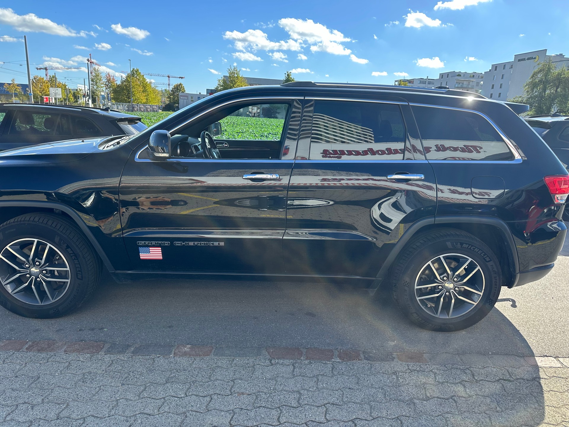 JEEP Grand Cherokee 3.0 CRD Limited Automatic-showroom-element-3
