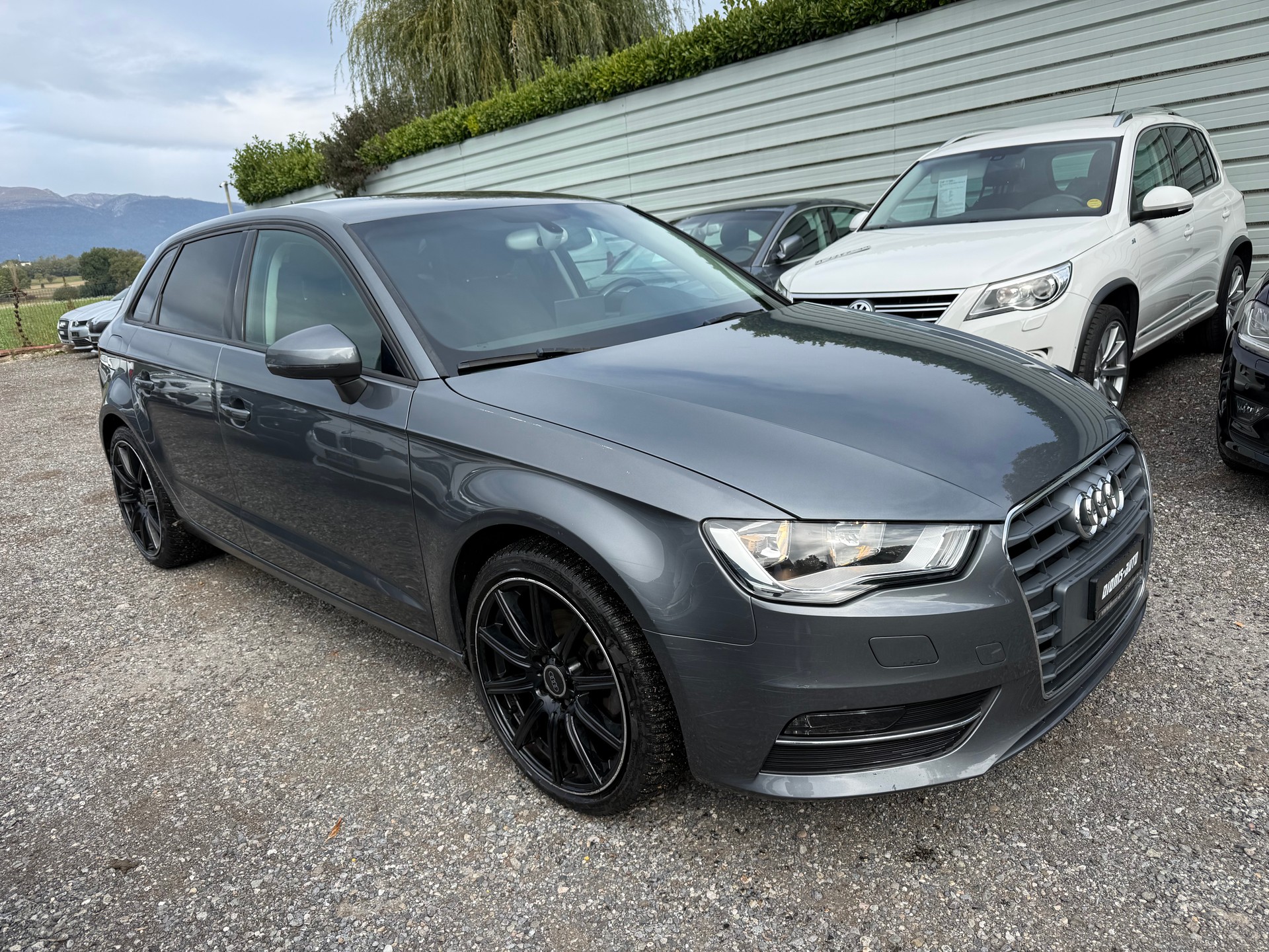 AUDI A3 Sportback 1.4 TFSI Ambiente S-tronic-showroom-element-2