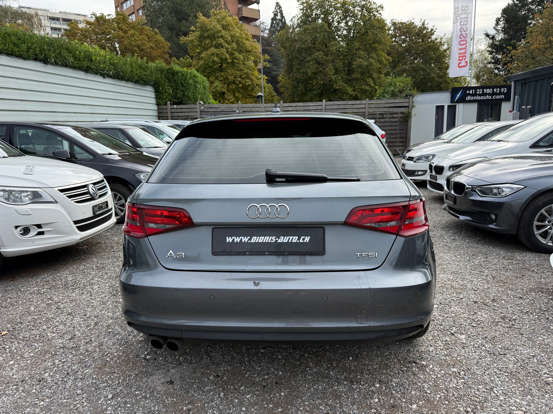 AUDI A3 Sportback 1.4 TFSI Ambiente S-tronic-image-4