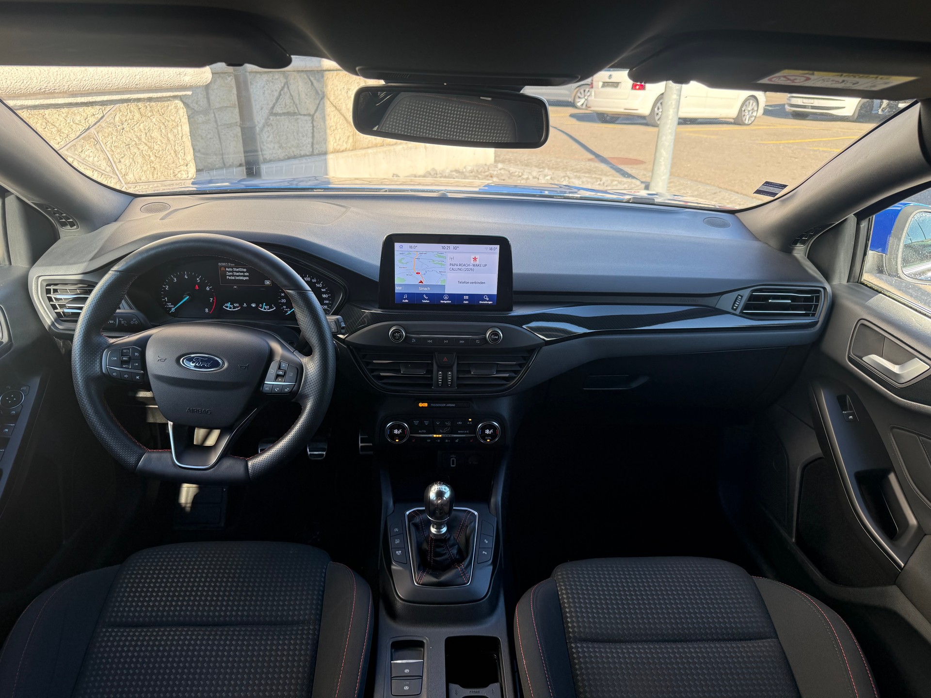 FORD Focus Station Wagon 1.0i EcoB 125 ST-Line-image-11