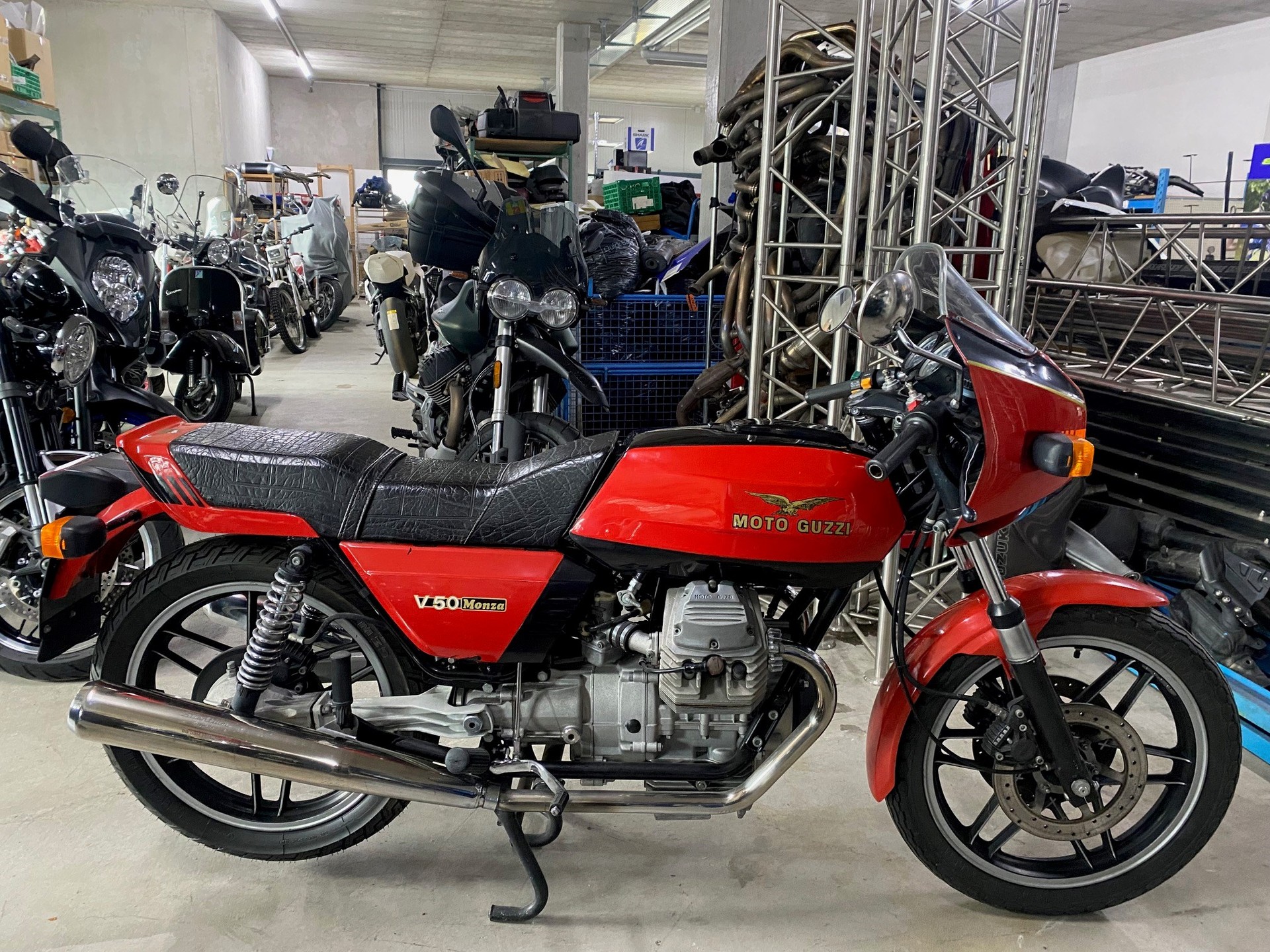 MOTO GUZZI V 50 MONDA-image-0