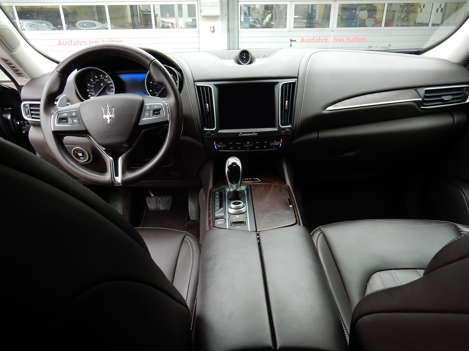MASERATI Levante S 3.0 V6-image-5