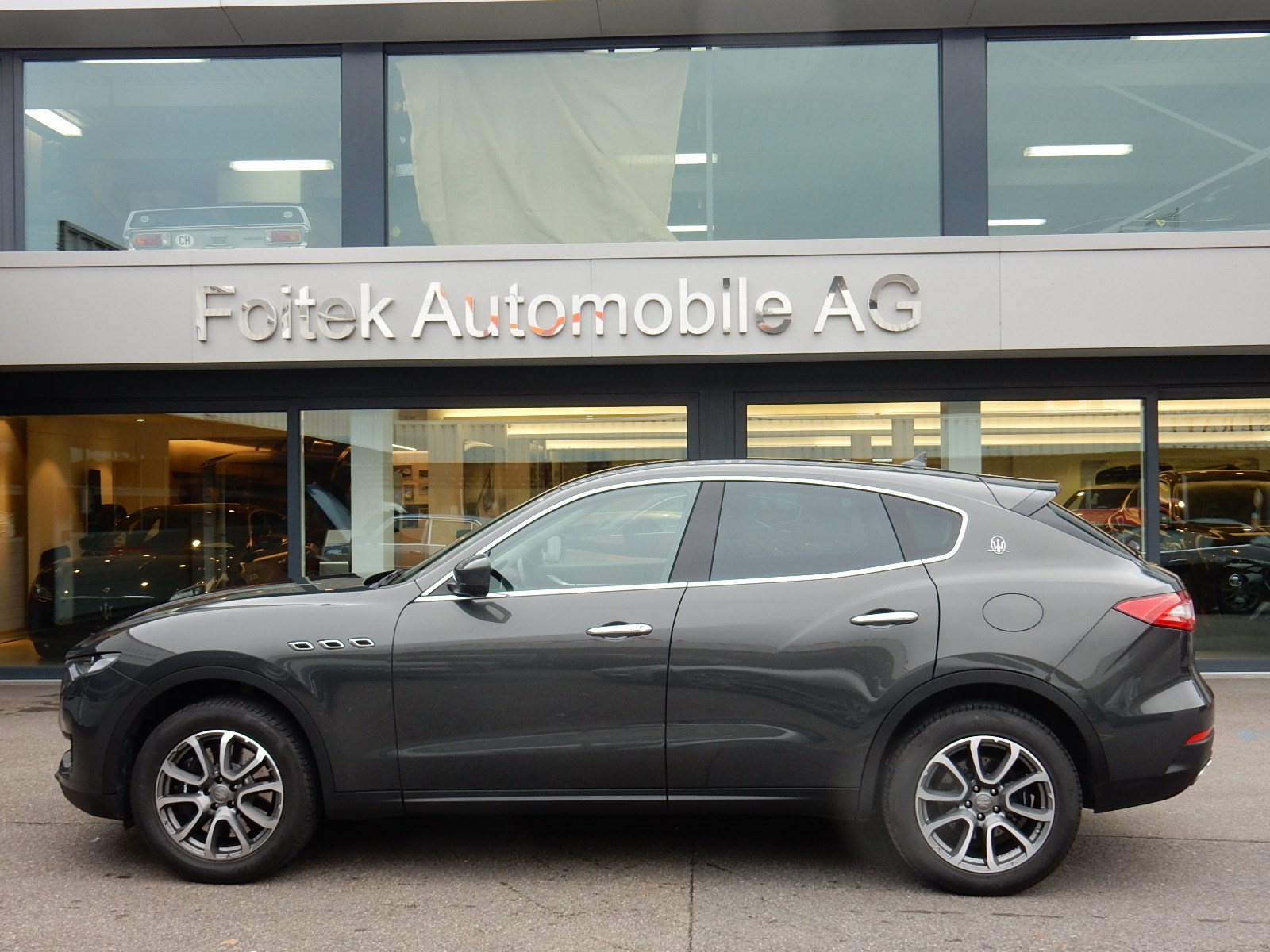 MASERATI Levante S 3.0 V6-showroom-element-1