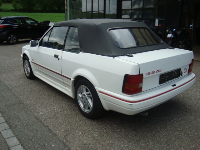 FORD Escort 1600 XR3i-image-5
