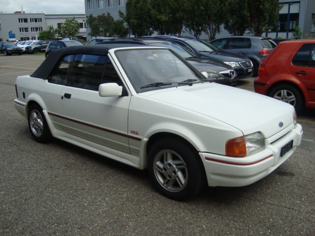 FORD Escort 1600 XR3i-image-2