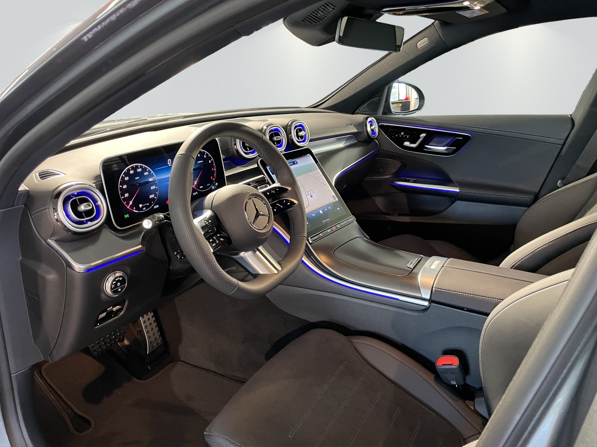 MERCEDES-BENZ C 200 T 4 Matic-image-7