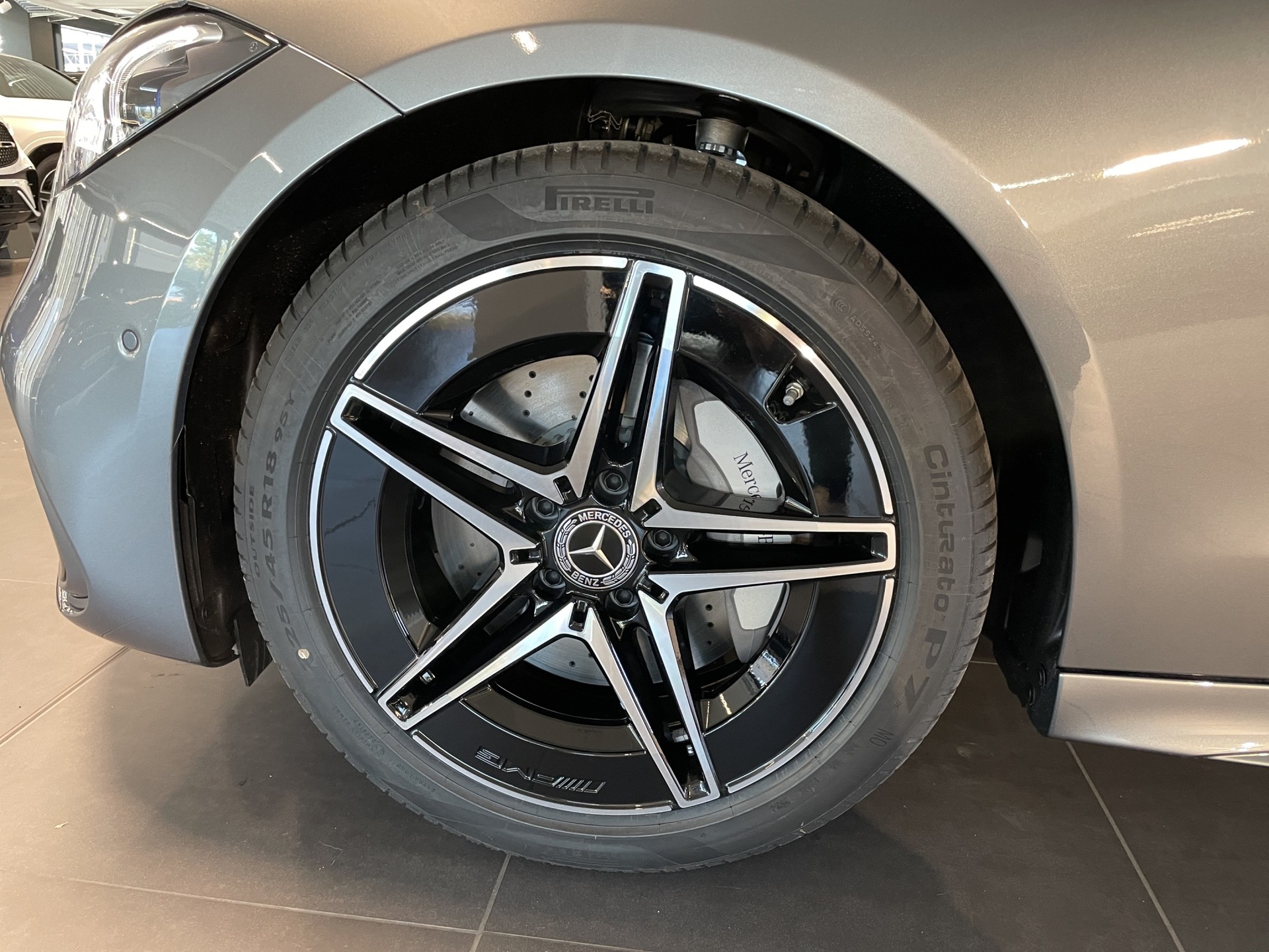 MERCEDES-BENZ C 200 T 4 Matic-image-6