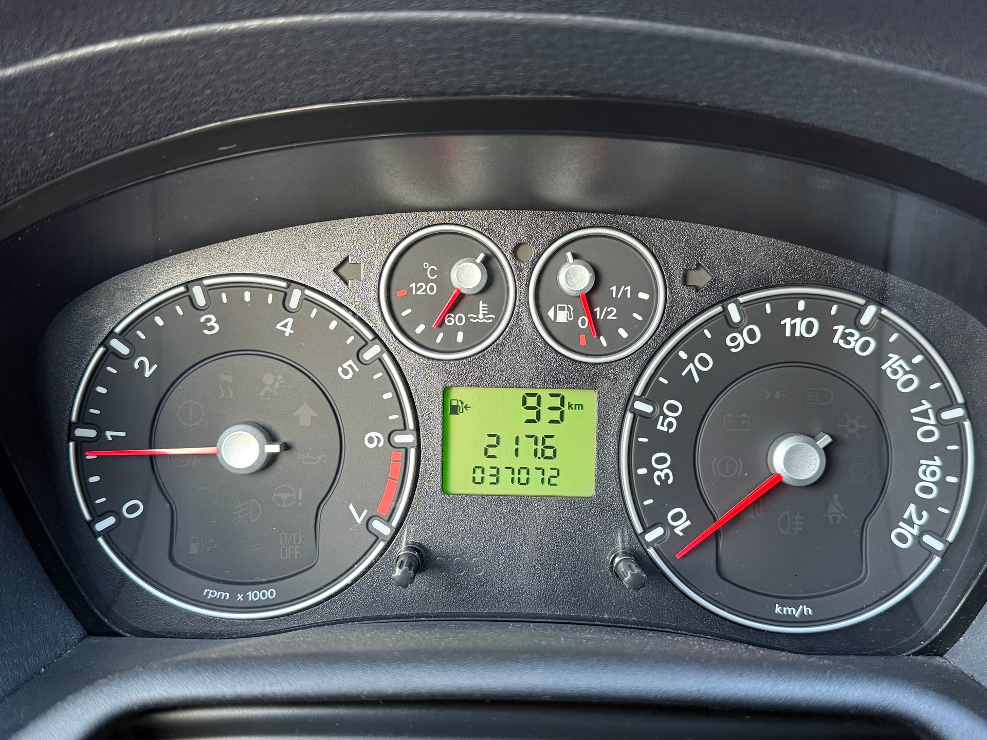 FORD Fusion 1.6 16V Trend-image-5