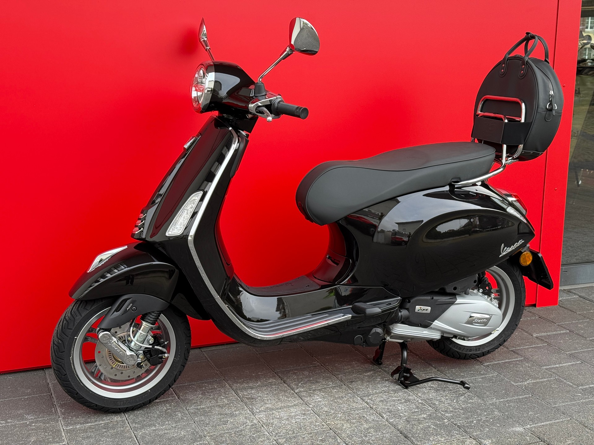 PIAGGIO Vespa 125 Primavera Deluxe Edition-image-7