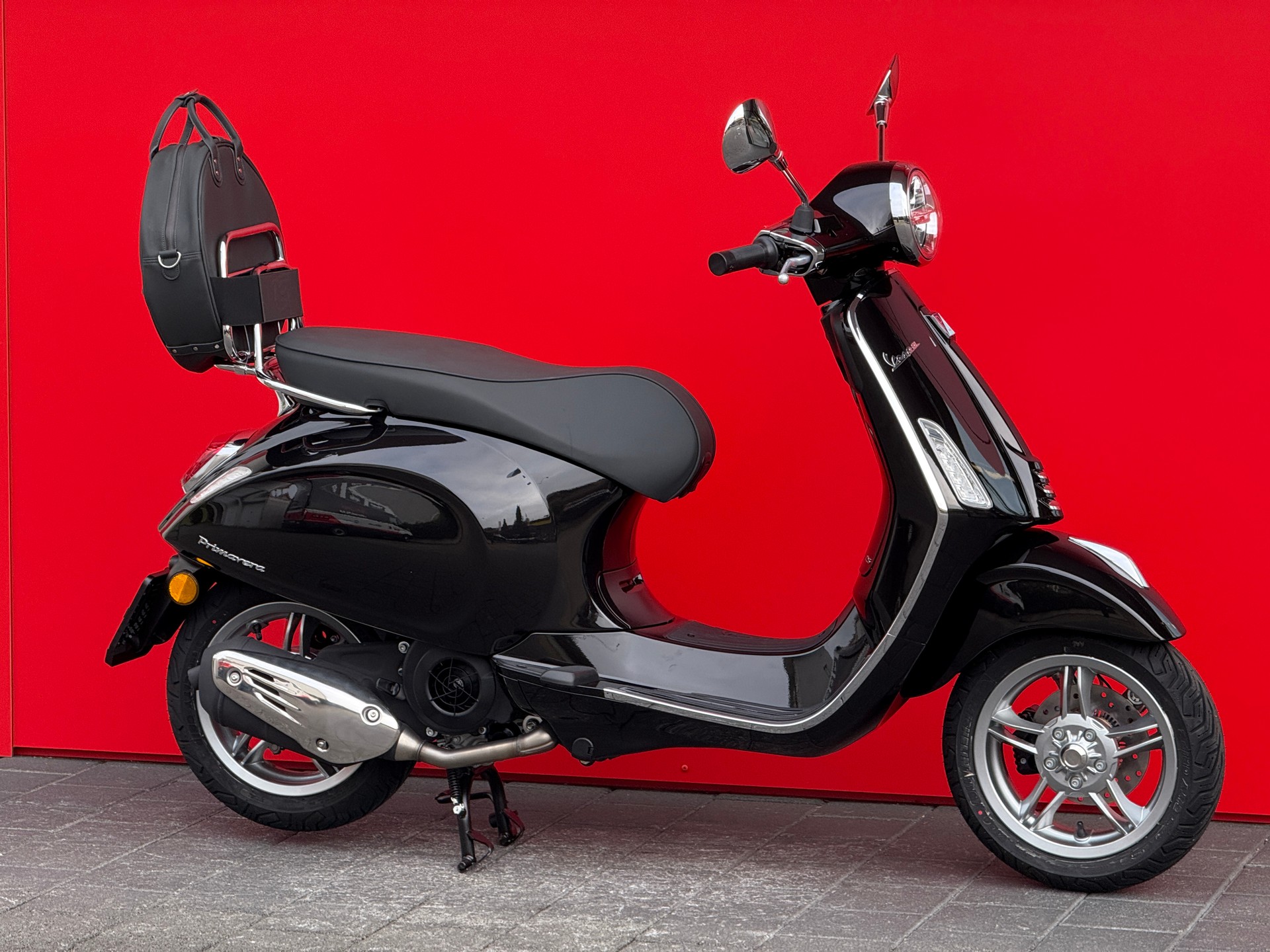 PIAGGIO Vespa 125 Primavera Deluxe Edition-image-3
