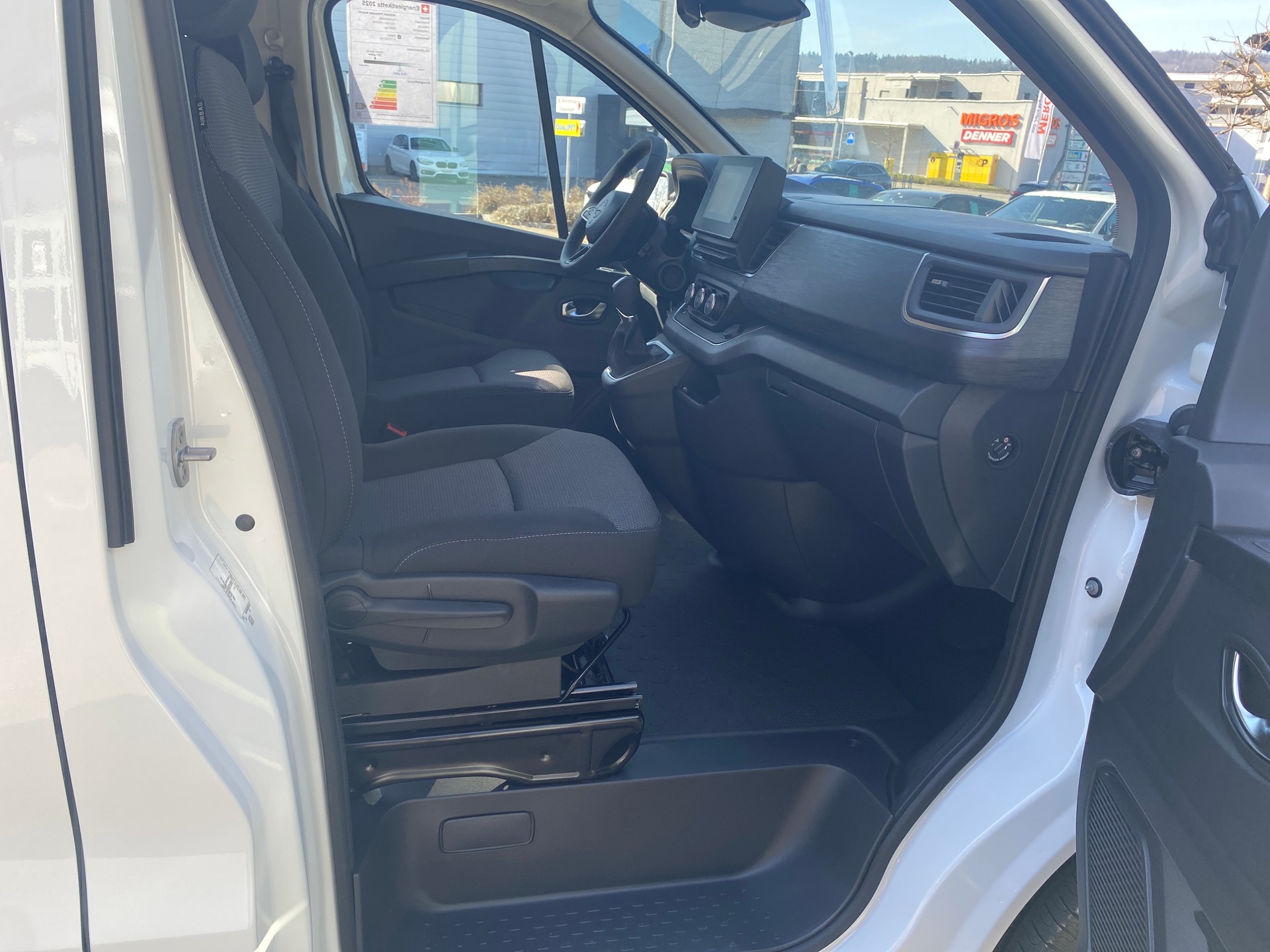 NISSAN Primastar dCi 170 2.8 L1H1 8 Pl. N-Connecta DCT-image-15