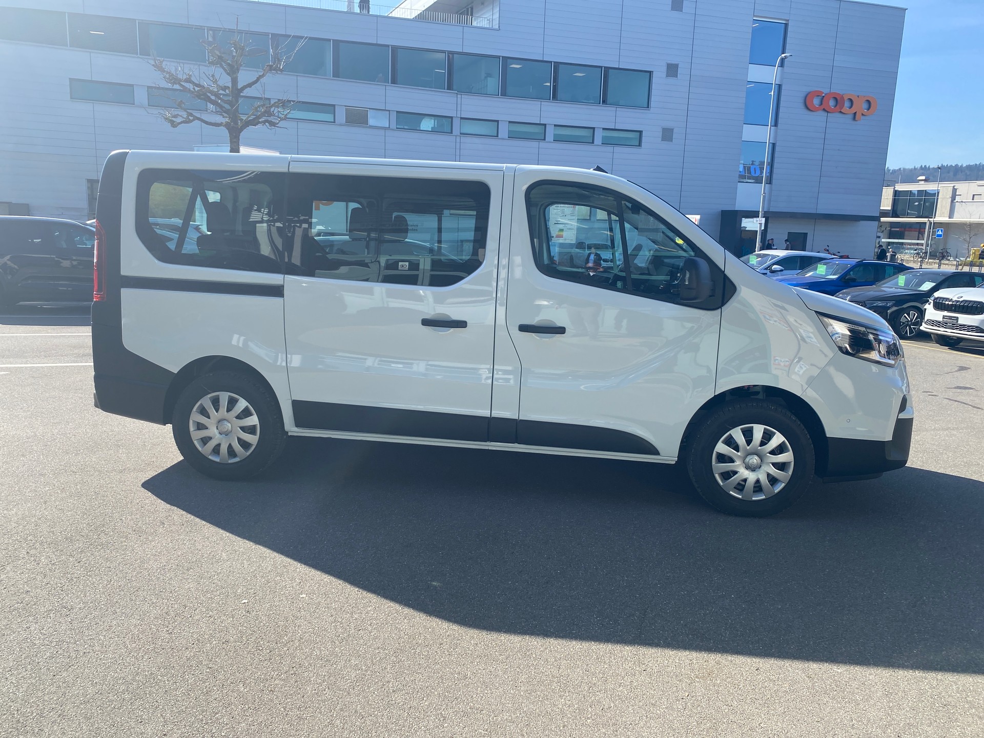 NISSAN Primastar dCi 170 2.8 L1H1 8 Pl. N-Connecta DCT-image-4
