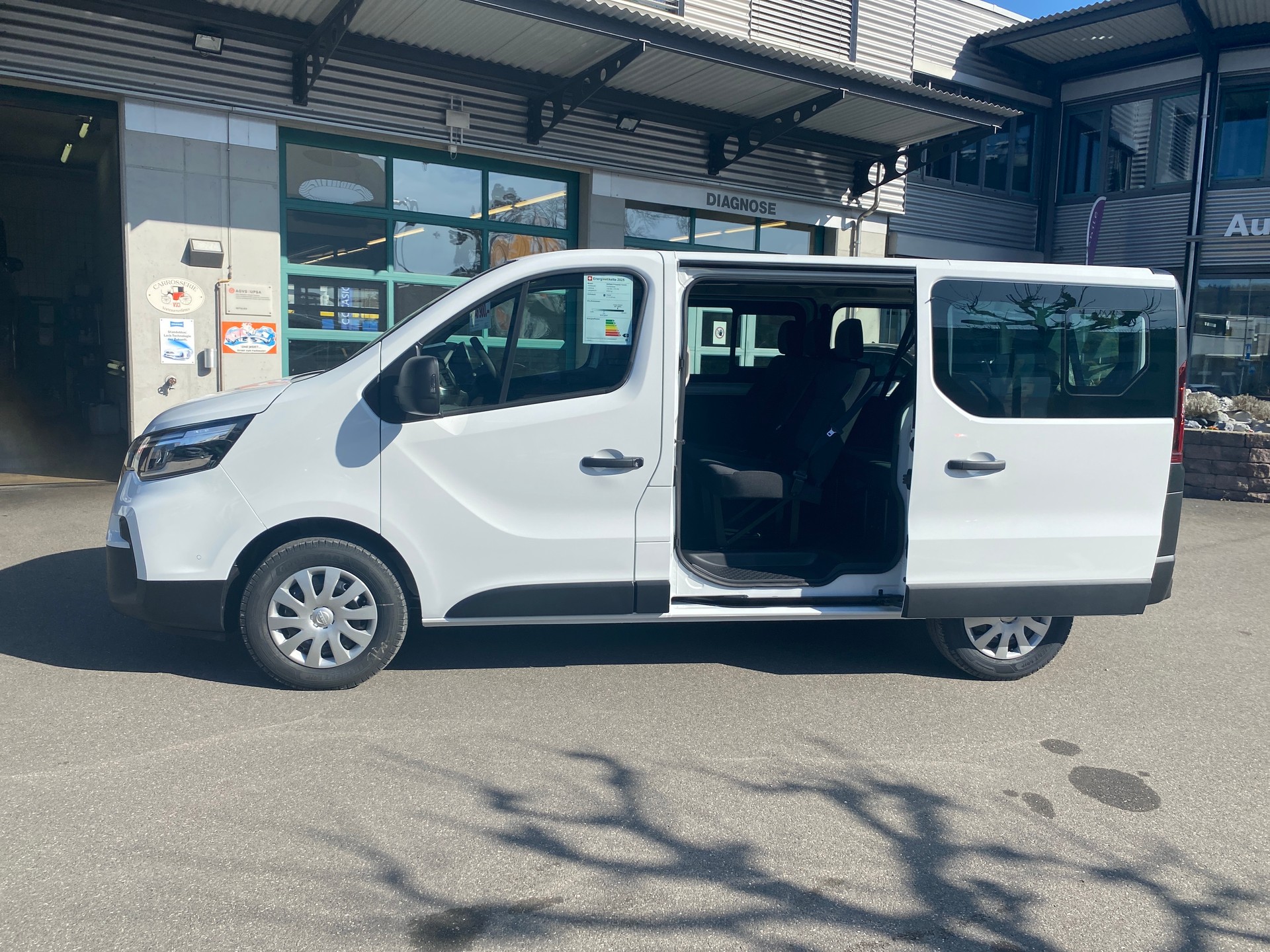 NISSAN Primastar dCi 170 2.8 L1H1 8 Pl. N-Connecta DCT-image-9