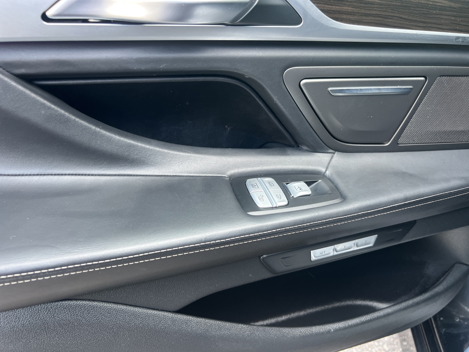 BMW 730Ld xDrive Steptronic-image-26