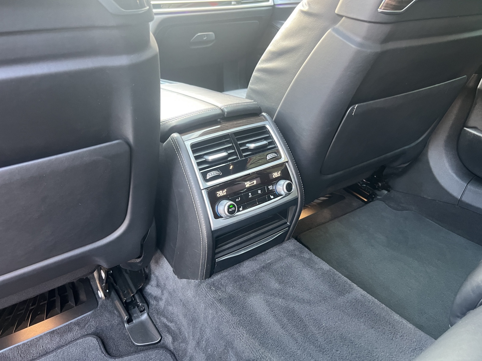 BMW 730Ld xDrive Steptronic-image-25