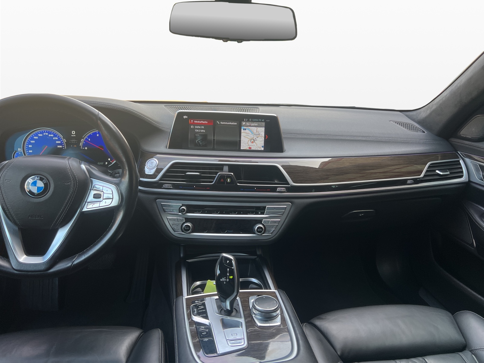 BMW 730Ld xDrive Steptronic-image-11