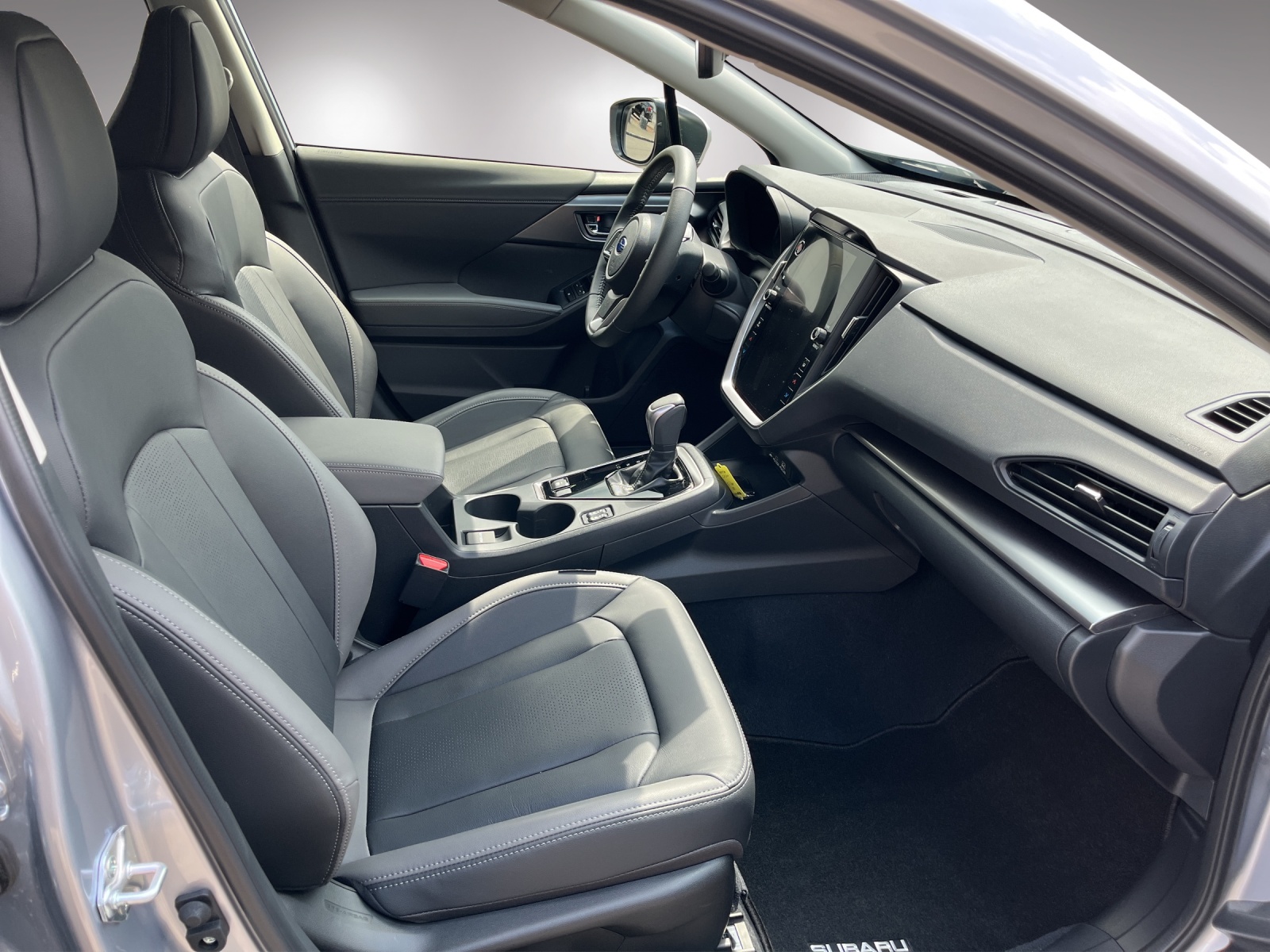 SUBARU Impreza 2.0i e-Boxer Luxury-image-9